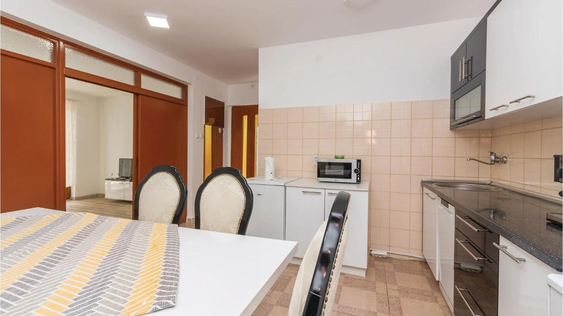 Holiday home Cozy Home In Pakostane With Kitchen