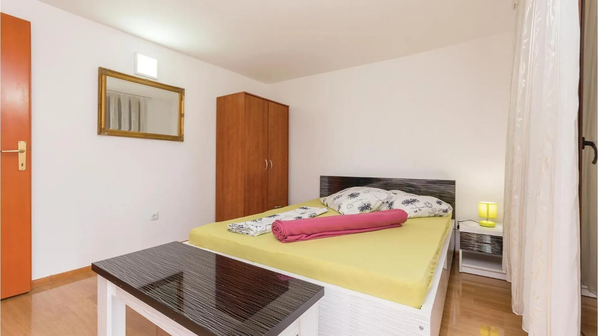 Cozy Home In Pakostane With Kitchen 0*,