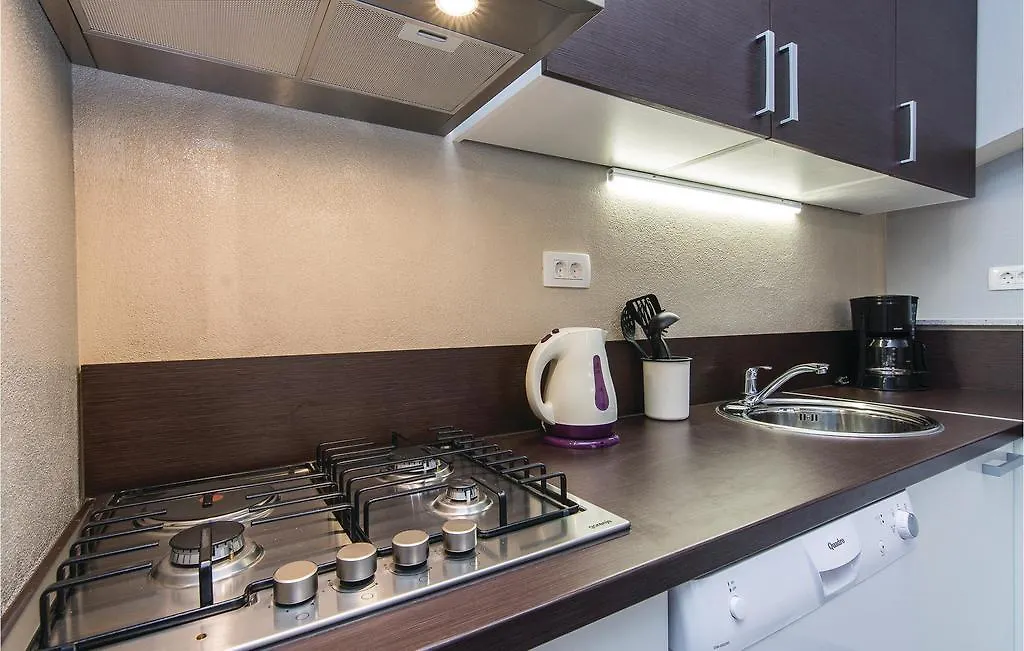 Holiday home Cozy Home In Pakostane With Kitchen Croatia